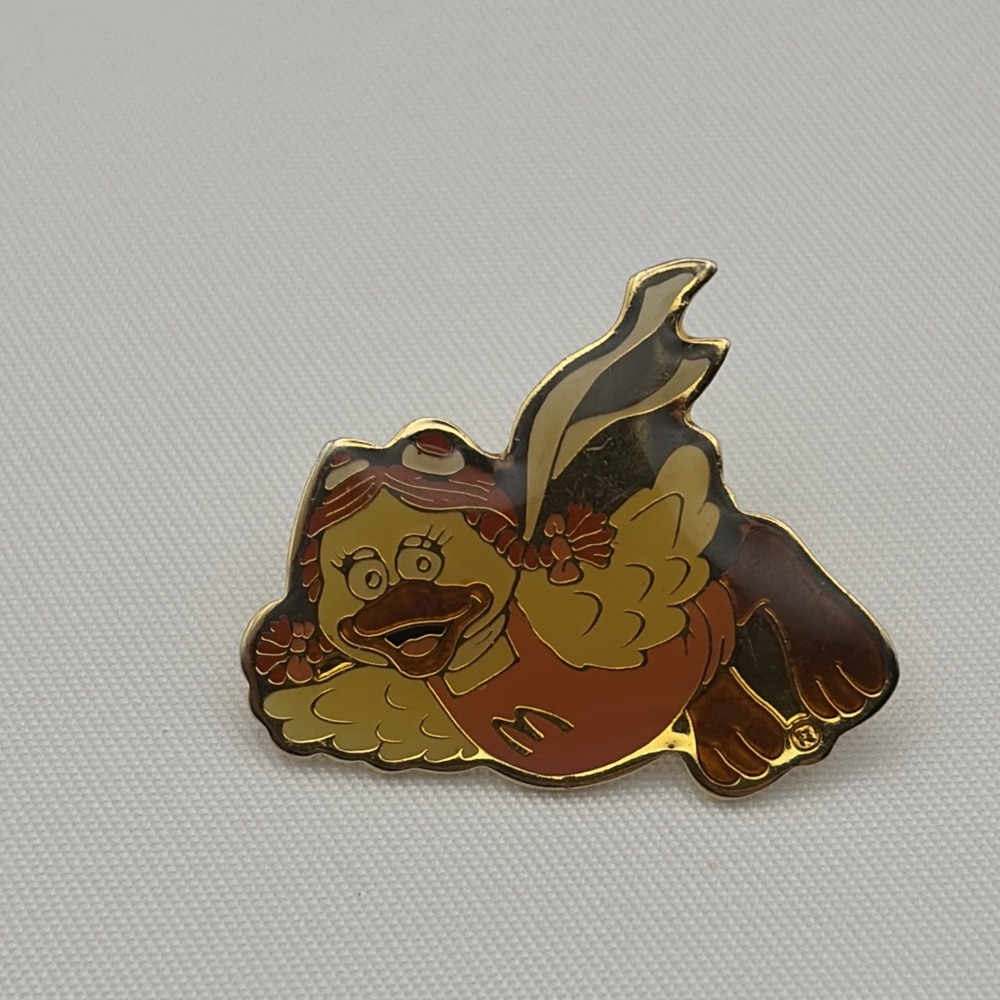 Vintage McDonald's Birdie The Early Bird Mascot Flying Employee Lapel Hat Pin